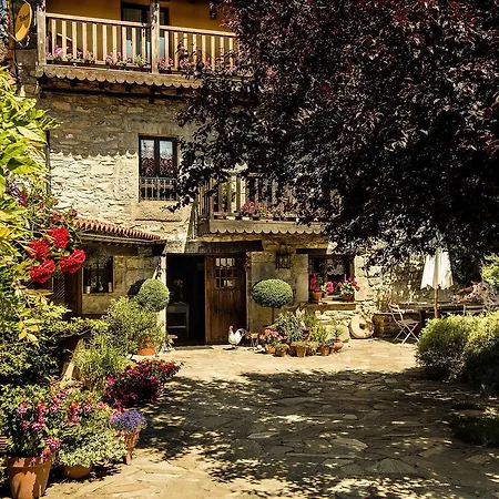 Rural Zalama Hotel